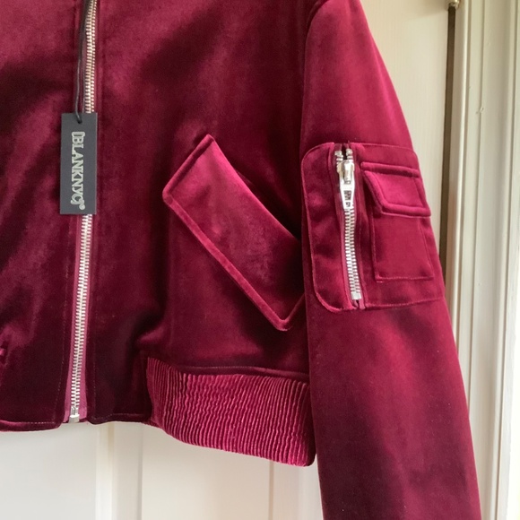 BLANK NYC Velvet Crop Bomber Jacket Burgundy SZ L - Picture 5 of 16